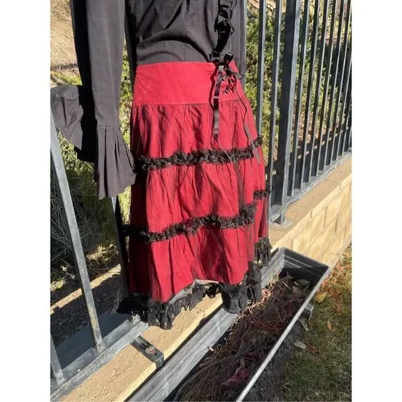 Lip Service Skirt Y2K Cottagecore Black and Red Lace and Tulle Layered - Picture 4 of 7